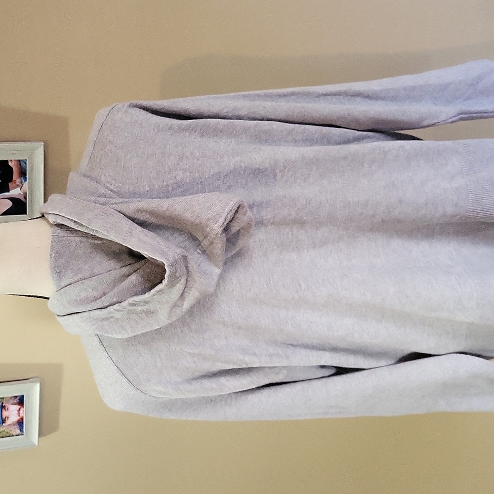 Tommy Bahama Hoodie - Picture 6 of 9